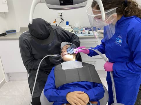 Slider image (8) Easy Dental